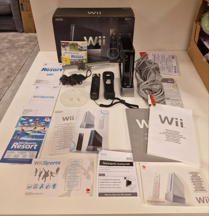 Nintendo Wii Zwart - Compleet met Wii Sports Resort, Spelcomputers en Games, Spelcomputers | Nintendo Wii, Met 1 controller, Ophalen of Verzenden