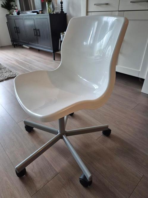 Ikea bureaustoel wit snille, Huis en Inrichting, Bureaustoelen, Zo goed als nieuw, Bureaustoel, Wit, Ophalen