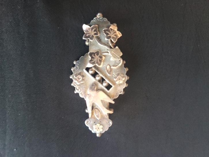 Vintage Broche met Vogel en Bloemen, Sieraden, Tassen en Uiterlijk, Broches, Gebruikt, Zilver, Zilver, 4 tot 7 cm, Met edelsteen