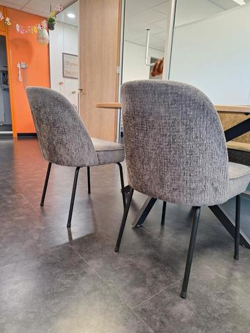 BePureHome Vogue Eetkamerstoel structure velvet mountain