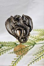 Goud Obsidiaan draak, Verzenden