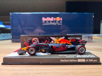 Max Verstappen RB13 1:43 Winner Mexico 2017 beschikbaar voor biedingen