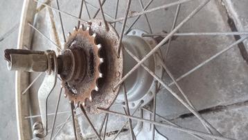 Achterwiel met Sachs 3- versnellingsnaaf, trommelrem. beschikbaar voor biedingen