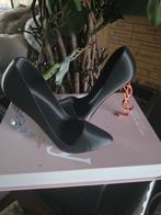 Elegante Zwarte Pumps met YSL Hak, Ophalen of Verzenden, Zo goed als nieuw
