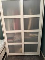 Witte schuifdeurkast, Met plank(en), Kunststof, Gebruikt, 100 tot 150 cm