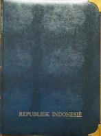 Leuchturm Blauw album 1 ong. A4 formaat.  ADV. no.62 Z., Postzegels en Munten, Postzegels | Toebehoren, Verzenden, Verzamelalbum