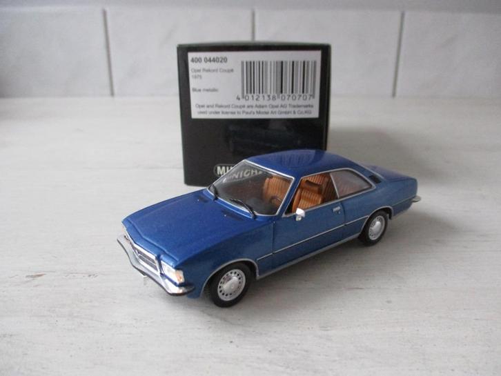 Minichamps Opel Rekord Coupe 1975 Bleu metallic Schaal 1:43, Hobby en Vrije tijd, Modelauto's | 1:43, Nieuw, Auto, MiniChamps