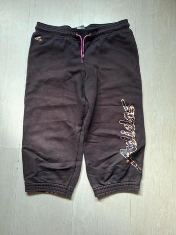 Adidas Driekwart Broek maat 152 beschikbaar voor biedingen
