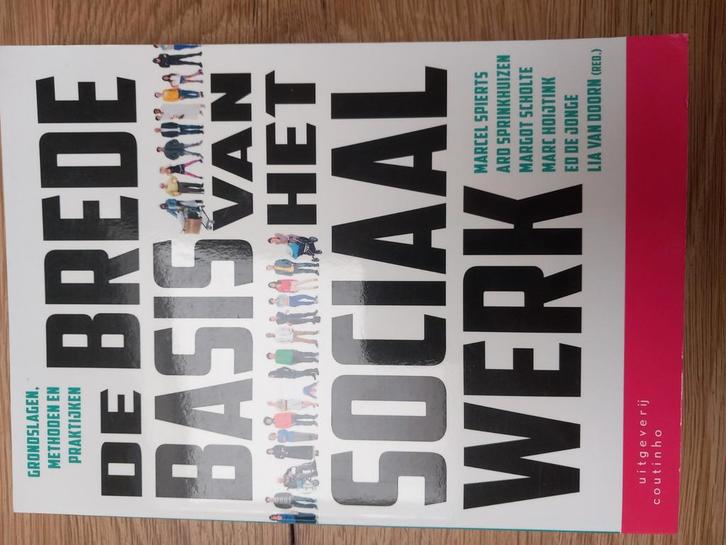 Margot Scholte - De brede basis van het sociaal werk, Boeken, Wetenschap, Zo goed als nieuw, Sociale wetenschap, Ophalen