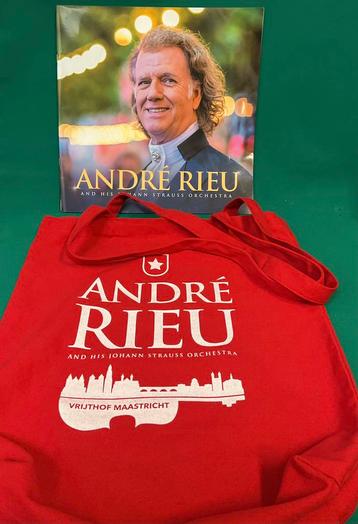 Boek en tas van andré rieu beschikbaar voor biedingen