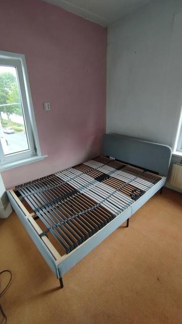 Ikea gestoffeerd bed SLATTUM 140x200 goede staat!