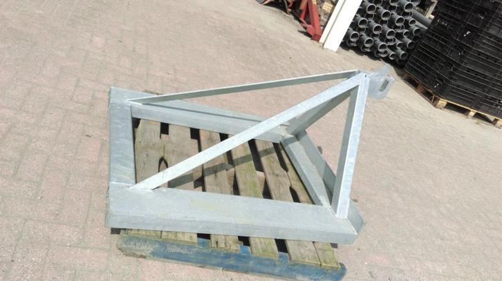 Werktuigendrager / heftruckbok machinedrager, Tuin en Terras, Kweekspullen, Gebruikt, Ophalen