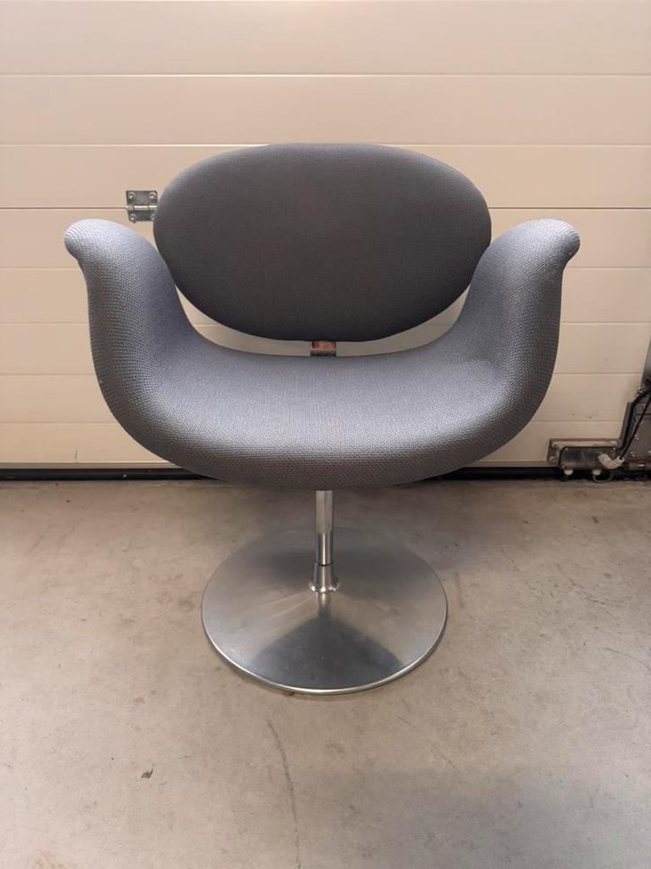 Artifort Little Tulip stoel van Pierre Paulin, Huis en Inrichting, Stoelen, Gebruikt, Vier, Stof, Grijs, Ophalen