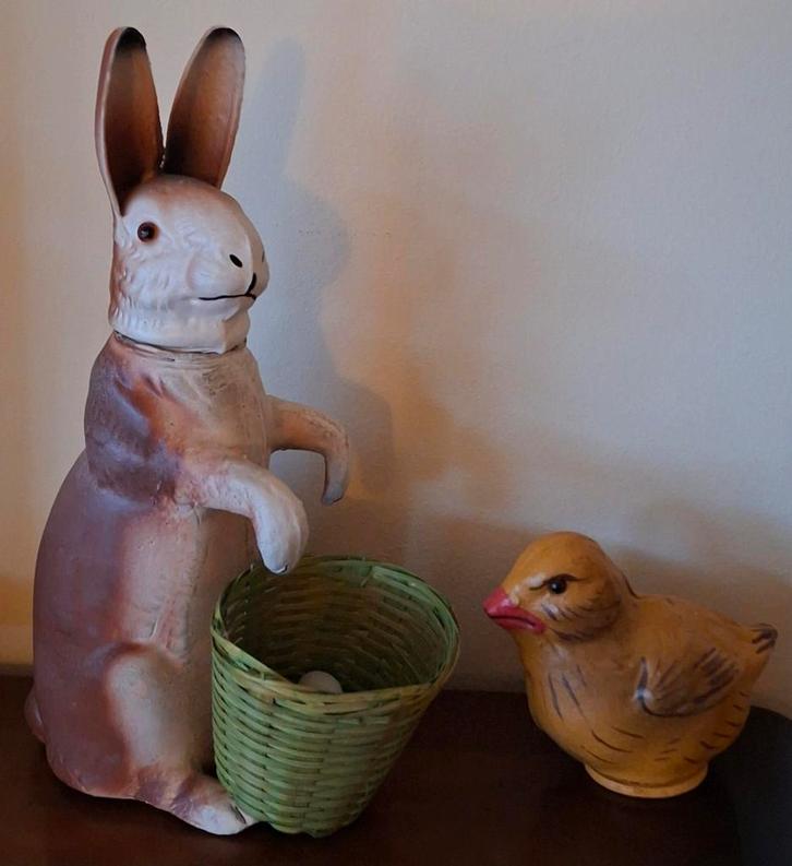 Oude, vintage candycontainer paashaas kuiken blik eitje, Diversen, Pasen, Ophalen of Verzenden