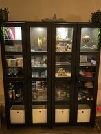 Brimnes vitrinekast met verlichting, Huis en Inrichting, Kasten | Vitrinekasten, Ophalen, Gebruikt, 50 tot 100 cm, 150 tot 200 cm