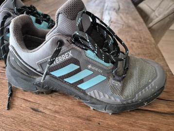 Tk Adidas Terrex outdoorsneakers mt 38 beschikbaar voor biedingen