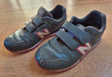 New Balance schoenen maat 30 beschikbaar voor biedingen