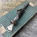 VW Beetle KG Cabriolet motorkap trekvergrendeling, Ophalen of Verzenden, Gebruikt