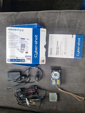 Sony Cybershot DSC-W210 Compact Camera beschikbaar voor biedingen