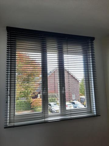 Jaloezieën hout uni donkergrijs 50mm – diverse afmetingen beschikbaar voor biedingen