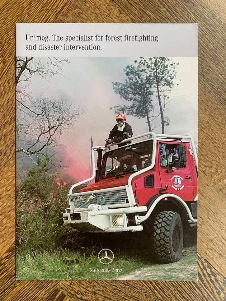 Folder Mercedes-Benz Unimog brandweer en rampen 2005 nieuw, Boeken, Auto's | Folders en Tijdschriften, Nieuw, Mercedes, Ophalen of Verzenden