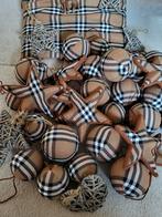 Burberry (lookalike) stoffen Kerstballen en sterren, Diversen, Kerst, Ophalen