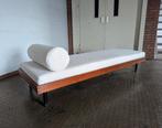 Vintage teak daybed/ lounge bed 1960s, Huis en Inrichting, Banken | Sofa's en Chaises Longues, Hout, Eenpersoons, 150 tot 200 cm