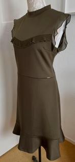 K Design mosgroene jurk maat 42[v], Kleding | Dames, Jurken, Maat 42/44 (L), Ophalen of Verzenden, Zo goed als nieuw, Knielengte
