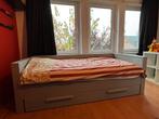 Woood Dennis grijs bed met onderlade, Huis en Inrichting, Slaapkamer | Bedden, Ophalen, 90 cm, Eenpersoons, Zo goed als nieuw