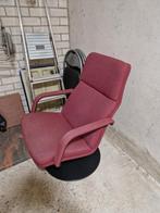 Artifort F142 Draaifauteuil - Design Klassieker, Huis en Inrichting, Fauteuils, Ophalen, Gebruikt, 75 tot 100 cm, Metaal