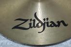 Zildjian Avedis medium thin crash keyhole vergroot 1269gr, Ophalen of Verzenden, Gebruikt, Drums of Percussie