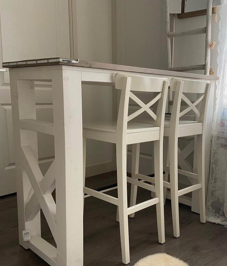 Houten eettafel met 2 stoelen, Huis en Inrichting, Tafels | Eettafels, Zo goed als nieuw, 50 tot 100 cm, 100 tot 150 cm, tot twee personen