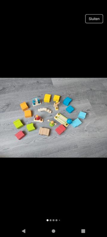 Hape houten dominoset  beschikbaar voor biedingen