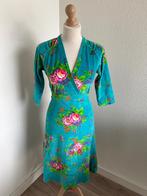 King Louie maat M turquoise velvet fluweel jurk 2475, Kleding | Dames, Maat 38/40 (M), Blauw, Ophalen of Verzenden, Zo goed als nieuw