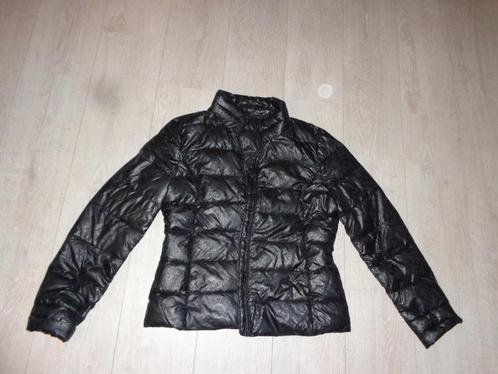 zwarte gevoerde damesjas van SISLEY, maat 40, Kleding | Dames, Jassen | Winter, Zo goed als nieuw, Maat 38/40 (M), Zwart, Ophalen of Verzenden