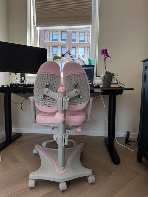 Roze ergonomische kinderbureaustoel – zo goed als nieuw, Huis en Inrichting, Bureaustoelen, Gebruikt, Roze, Ergonomisch, Ophalen of Verzenden