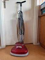 Vloerboener van Adler, Ophalen