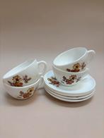 Vintage Arcopal Kopjes en Schotels met Bruin Bloemenmotief, Huis en Inrichting, Keuken | Servies, Gebruikt, Keramiek, Ophalen of Verzenden