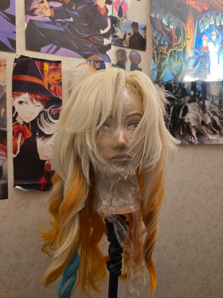 Xilonen wig, Hobby en Vrije tijd, Kostuums, Theaterbenodigdheden en LARP, Zo goed als nieuw, Ophalen of Verzenden