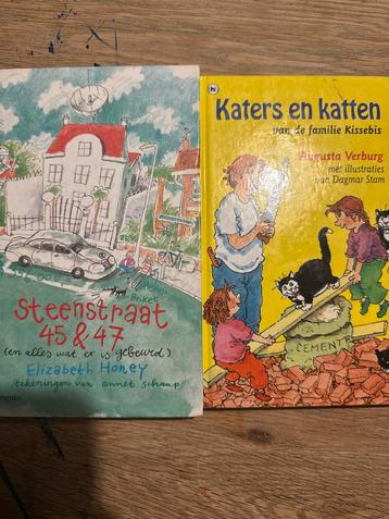 2 Leuke Kinderboeken: Steenstraat & Katten beschikbaar voor biedingen