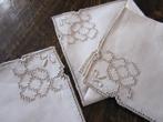 Drie mooie ecru linnen servetten -geborduurd handwerk, Huis en Inrichting, Verzenden, Zo goed als nieuw, Overige kleuren, Overige typen