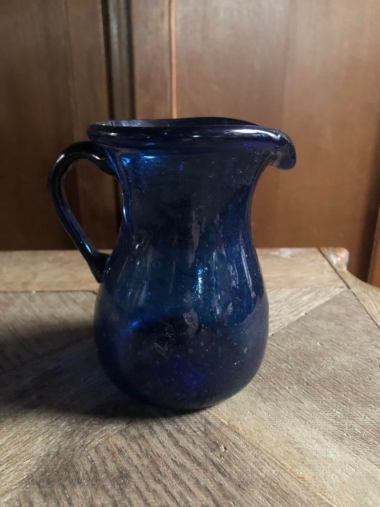 Antiek Blauw glazen kannetje, Ophalen of Verzenden