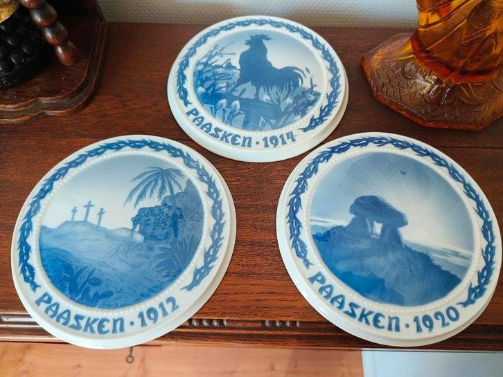 Drie antieke wandborden Bing & Grøndahl mbt Pasen, Antiek en Kunst, Antiek | Wandborden en Tegels, Ophalen of Verzenden