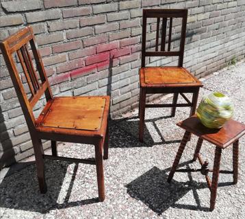 Stoel. Eikenhout. Antiek. 2 stuks.  beschikbaar voor biedingen
