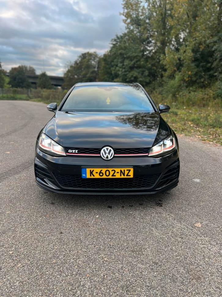 Volkswagen Golf 2.0 TSI 169KW 5D DSG 2017 Zwart, Auto's, Volkswagen, Bedrijf, Benzine, E, Hatchback, Automaat, Geïmporteerd, Zwart