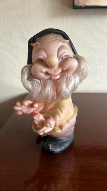 Vintage kabouter beschikbaar voor biedingen
