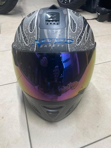 Motorhelm xxl beschikbaar voor biedingen