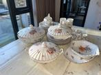 Servies met grijs/oranje bloem, Huis en Inrichting, Keuken | Servies, Ophalen, Gebruikt, Overige typen, Overige stijlen