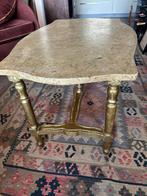 Salontafel met natuurstenen blad en gouden houten poten, Antiek en Kunst, Antiek | Meubels | Tafels, Ophalen of Verzenden