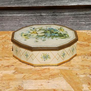 12-hoekig blik met bloemen - Superchocolat Jacques beschikbaar voor biedingen